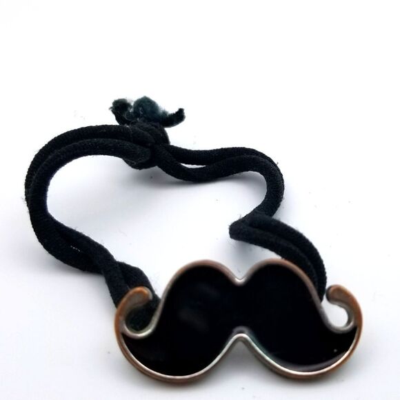 Mustache novelty bracelet cute trendy. B702 - Picture 1 of 2